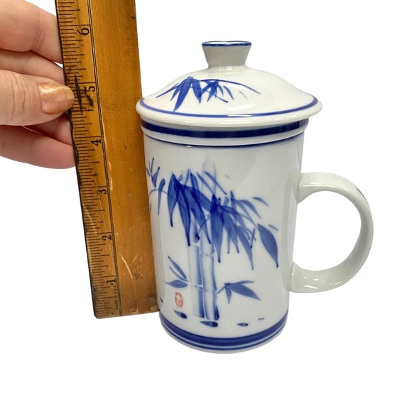 World Market 3 Pc Tea Cup Mug Strainer Lid Set Blue White Ceramic China - EUC - Picture 6 of 13